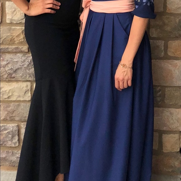 Dress - Picture 1 of 6